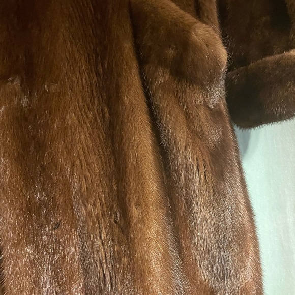 Full large fur mink coat perfect condition length 52” - Picture 2 of 7